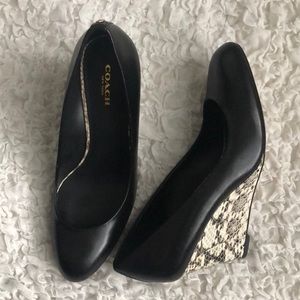 COACH Snakeskin wedge black dress shoe